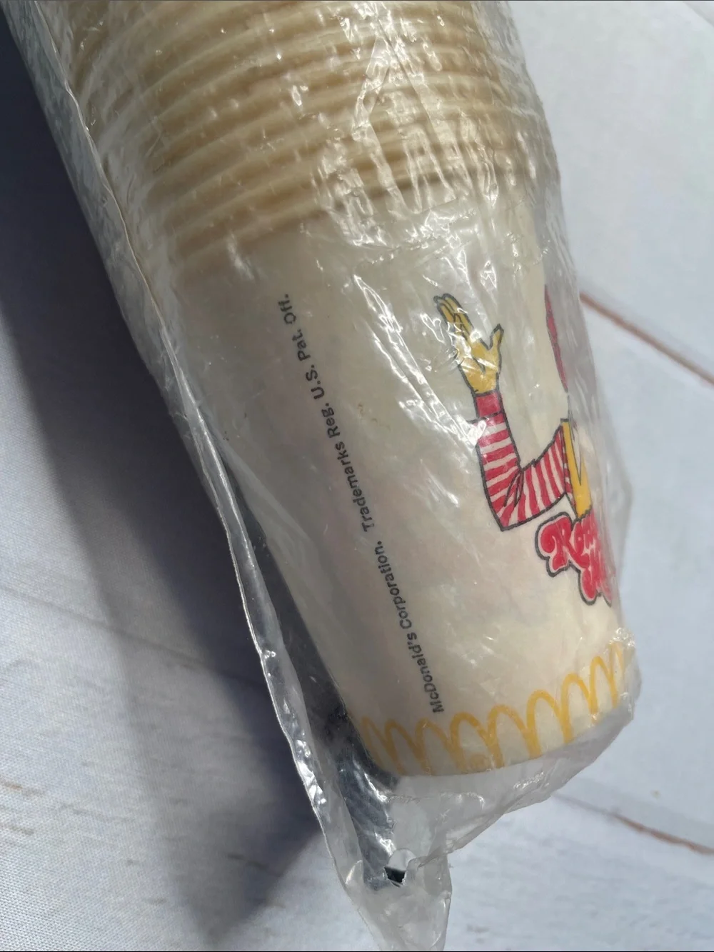 Vintage McDonald’s Courtesy Cups Disposable Sleeve 90 Waxed Ronald Logo